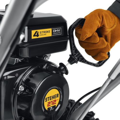 Снегоуборщик бензиновый 62 см STEHER EXTREM GST-762